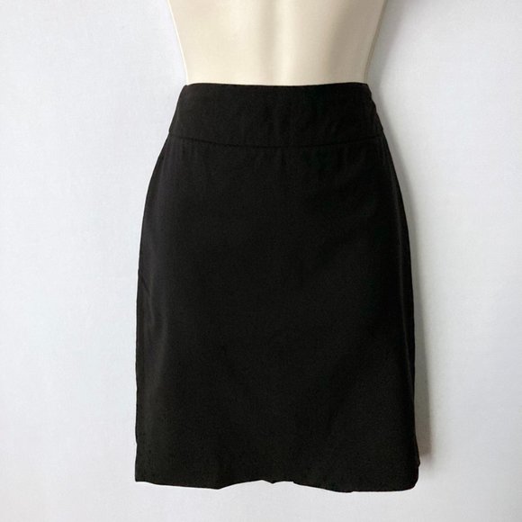 Banana Republic Dresses & Skirts - BANANA REPUBLIC Black Pencil Skirt